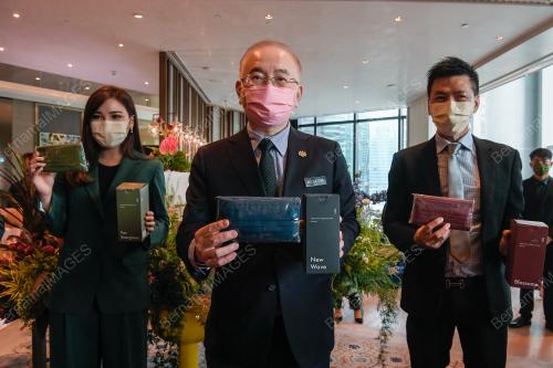 DATUK SERI DR WEE KA SIONG
