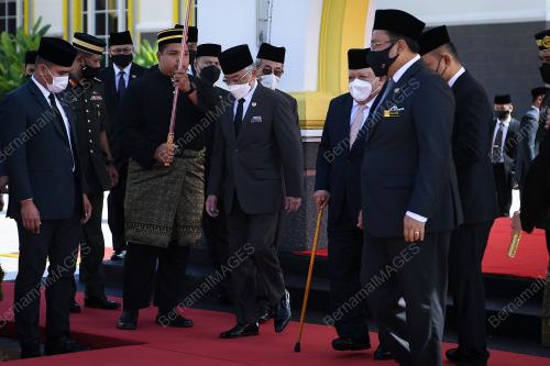 AL-SULTAN ABDULLAH RI'AYATUDDIN AL-MUSTAFA BILLAH SHAH