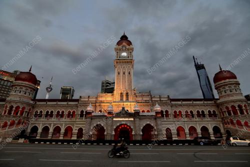 TINJAUAN DI DATARAN MERDEKA