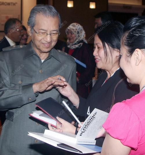 TUN MAHATHIR MOHAMAD