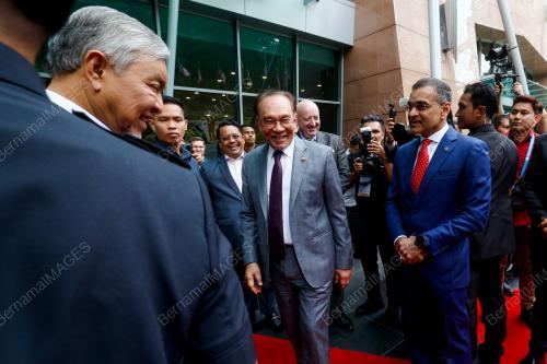 DATUK SERI ANWAR IBRAHIM