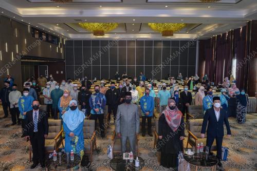 PROF MADYA DATUK DR MOHD FARID RAVI ABDULLAH