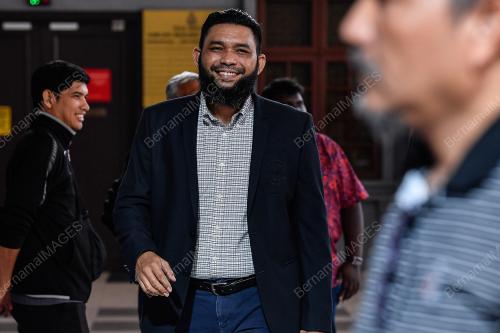 MUHAMMAD AZRI WAN DERIS