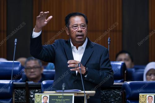 DATUK SERI ABDUL RAHMAN MOHAMAD