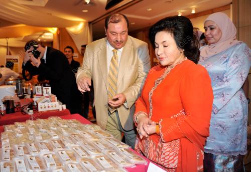 DATIN SERI ROSMAH MANSOR