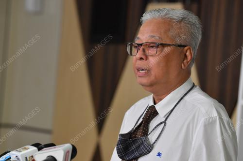 DATUK SERI ISMAIL SABRI YAAKOB