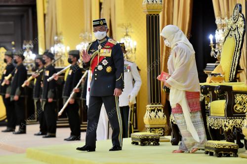 AL-SULTAN ABDULLAH RI'AYATUDDIN AL-MUSTAFA BILLAH SHAH