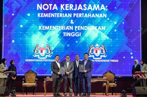 DATUK SERI MOHAMED KHALED NORDIN