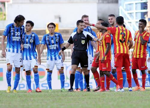 KL32_04022014_BOLASEPAK