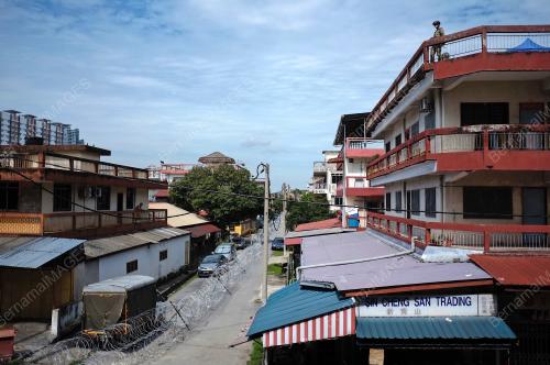 COVID-19: TINJAUAN PKPD SELAYANG
