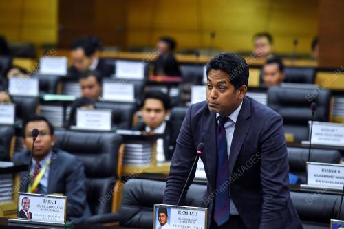 KL32_04102017_PARLIMEN_BN201710037223