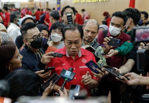 DATUK SERI AHMAD MASLAN