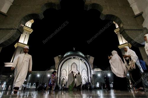 KL32_05062016_TARAWIH