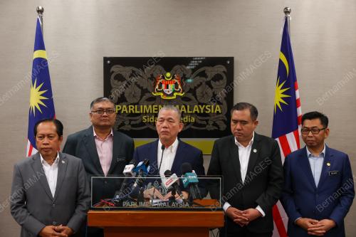 DATUK SERI FADILLAH YUSOF