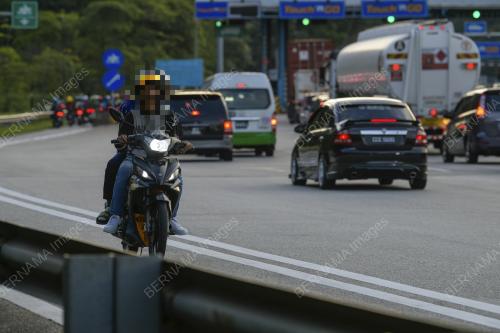TINJAUAN ALIRAN TRAFIK