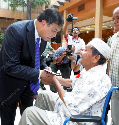 DR AHMAD ZAHID HAMIDI