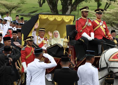 AL-SULTAN ABDULLAH RI'AYATUDDIN AL-MUSTAFA BILLAH SHAH