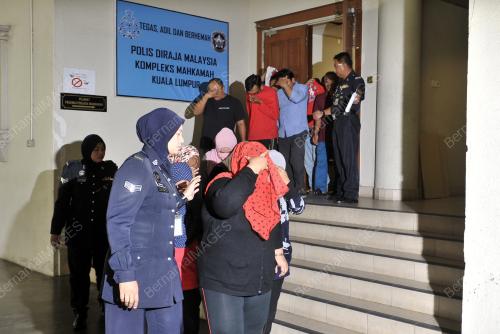 KL32_08022017_MAHKAMAH