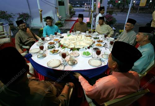 ANWAR MOHD NOR