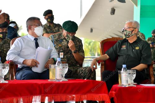 DATUK SERI ISMAIL SABRI YAAKOB
