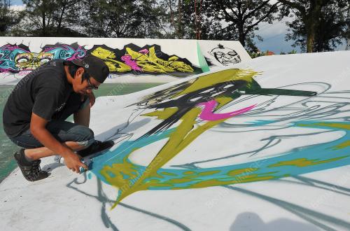 KL32_08072012_GRAFFITI