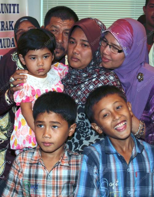 MANGSA CINTA LAMBOK