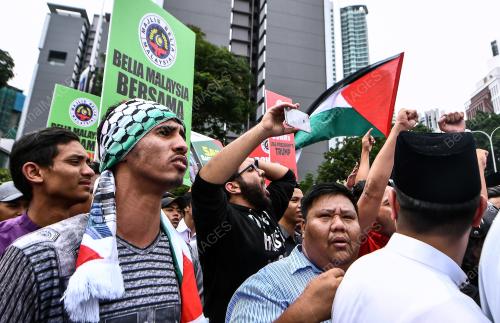 KL32_08122017_PERHIMPUNAN