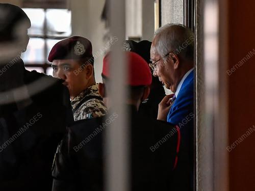 DATUK SERI NAJIB TUN RAZAK