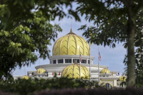 KETUA-KETUA PARTI MENGADAP YDP AGONG