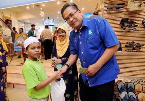 KL32_09072015_BENITA