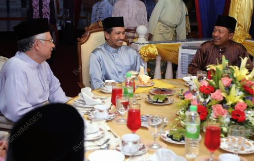 TUANKU MIZAN ZAINAL ABIDIN