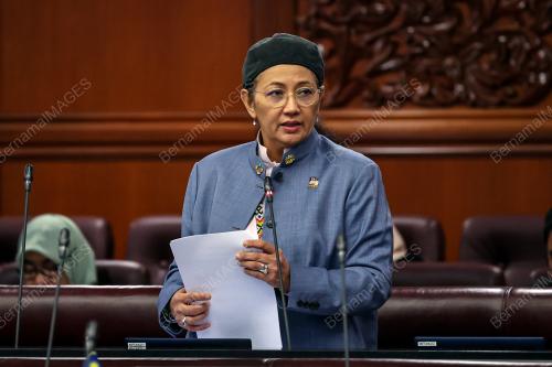 DATUK HANIFAH HAJAR TAIB