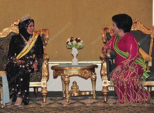 TUANKU NUR ZAHIRAH