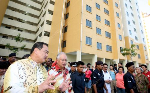 MOHD NAJIB TUN ABDUL RAZAK