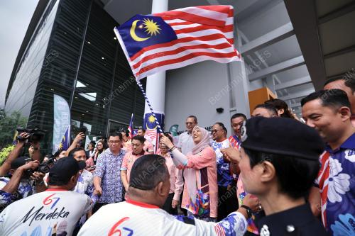 NURUL IZZAH ANWAR