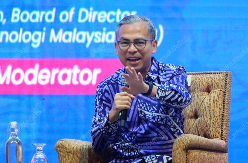 DATUK FAHMI FADZIL