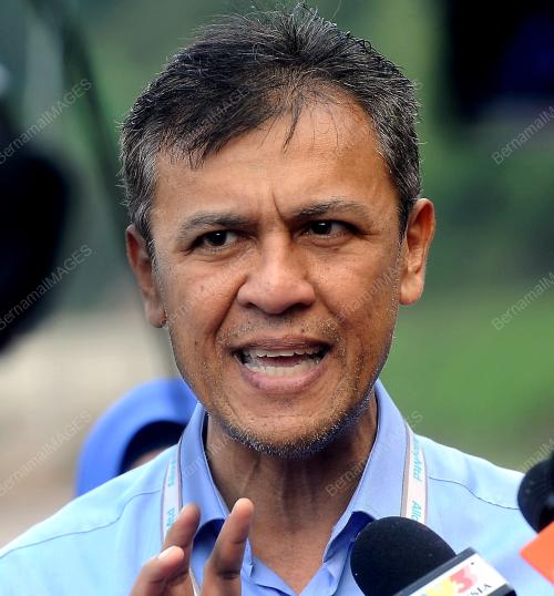 KL32_12112015_TANAH_RUNTUH