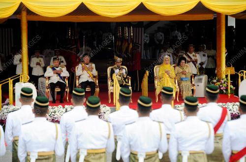 KL32_12122016_AGONG