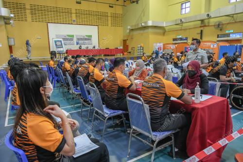 DATIK SERI REEZAL MERICAN NAINA MERICAN