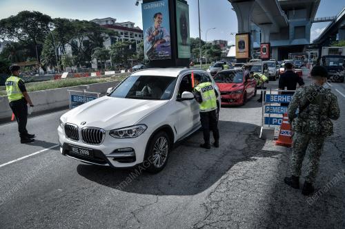 SEKATAN JALAN RAYA_AIDILFITRI