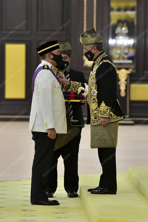 AL-SULTAN ABDULLAH RI'AYATUDDIN AL-MUSTAFA BILLAH SHAH