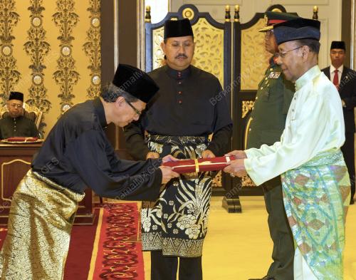KL32_14092015_WATIKAH