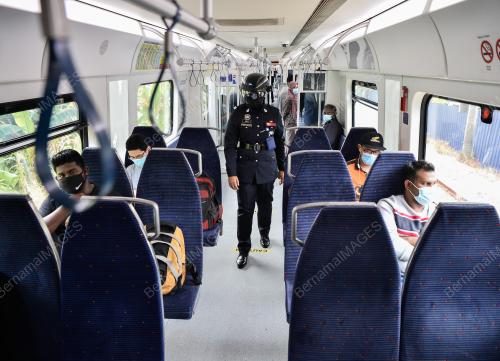 TINJAUAN PENGUNAAN PEGANGKUTAN AWAM SEMPENA TEMPOH PKPB DI SELANGOR KUALA LUMPUR DAN PUTRAJAYA