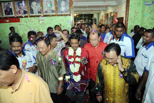 KL32_15012012_JAMUAN