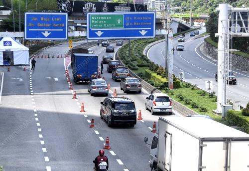 SEKATAN JALAN RAYA
