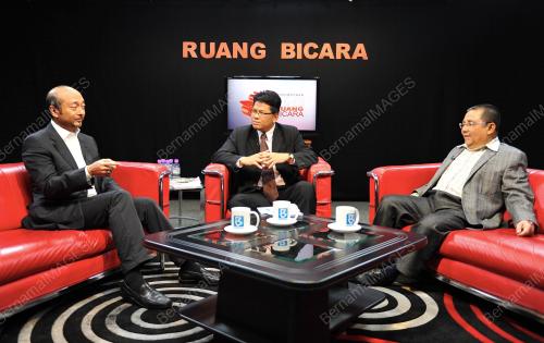 KL32_15102013_RUANG_BICARA
