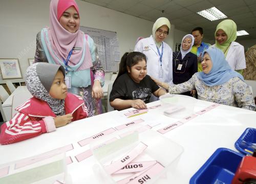 KL32_16012014_SEKOLAH_HOSPITAL