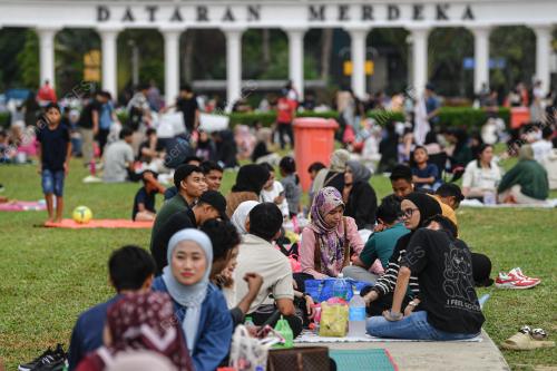 DATARAN BERBUKA PUASA