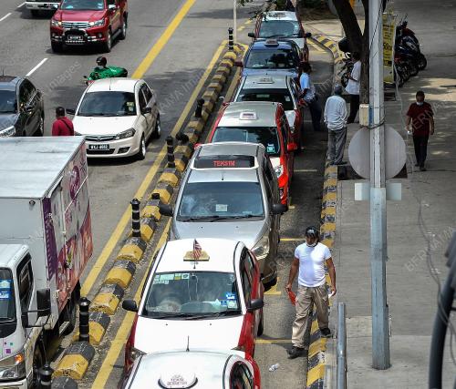 TINJAUAN PERKHIDMATAN TEKSI DAN E-HAILING
