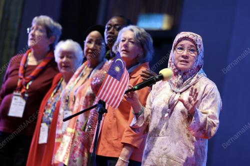 TUNKU AZIZAH AMINAH MAIMUNAH ISKANDARIAH